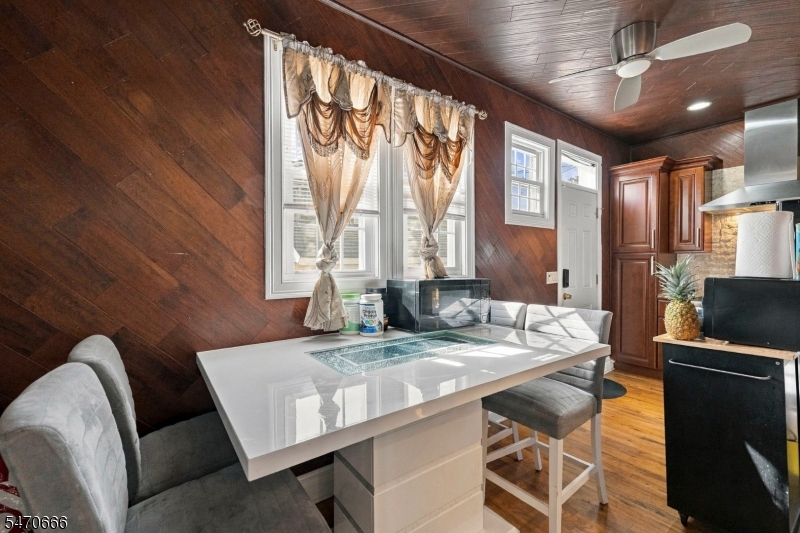62 Shephard Avenue Newark NJ 07112