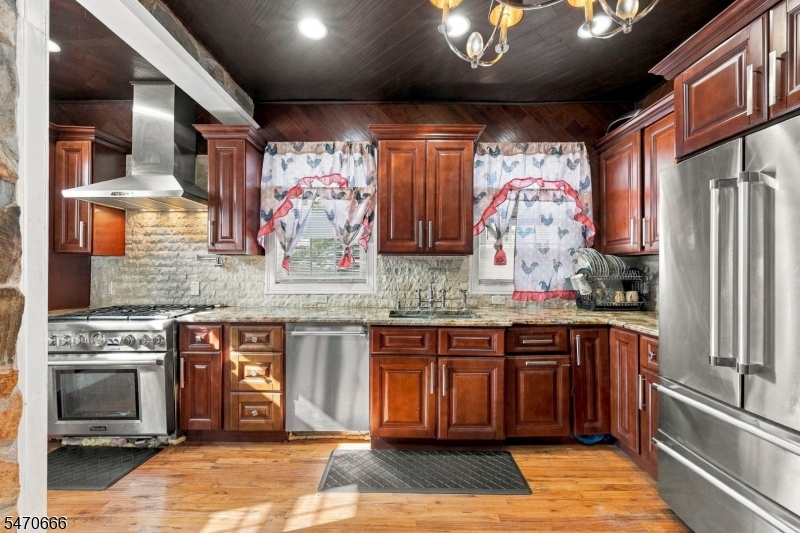 62 Shephard Avenue Newark NJ 07112