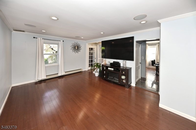 19 Orchard Street Nutley NJ 07110