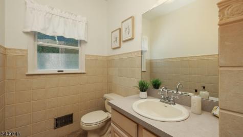 195 Fairfield Lane Hillsborough NJ 08844