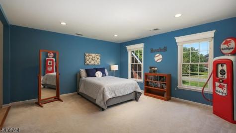 195 Fairfield Lane Hillsborough NJ 08844