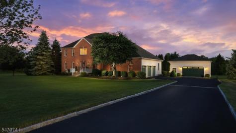 195 Fairfield Lane Hillsborough NJ 08844