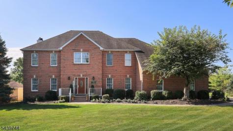195 Fairfield Lane Hillsborough NJ 08844