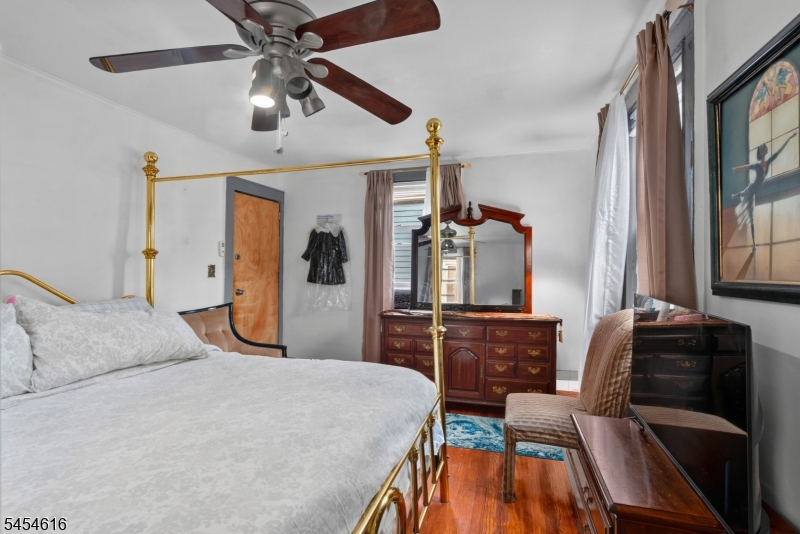 121 Scofield Street Newark NJ 07106