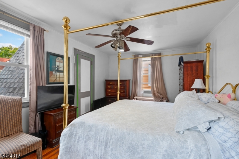 121 Scofield Street Newark NJ 07106