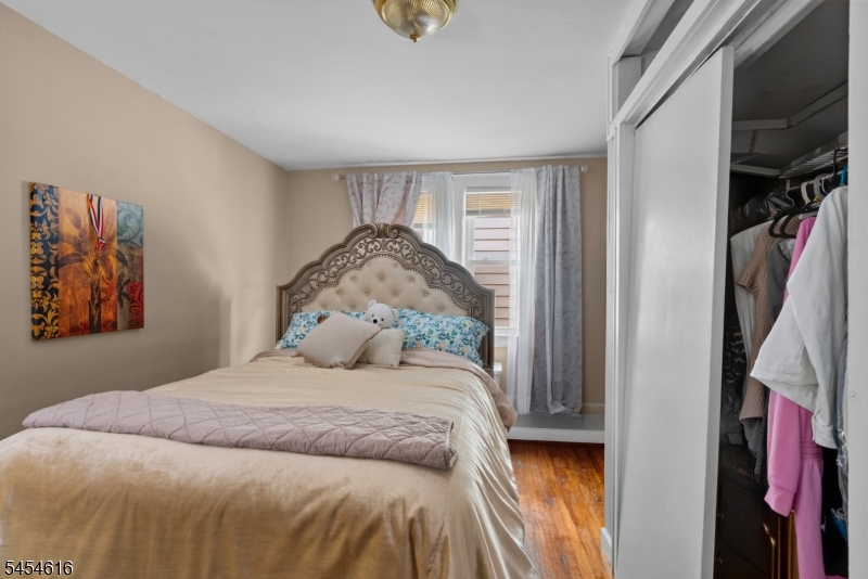 121 Scofield Street Newark NJ 07106