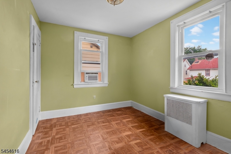121 Scofield Street Newark NJ 07106