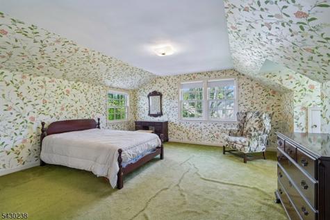 19 Greenbriar Drive Summit NJ 07901