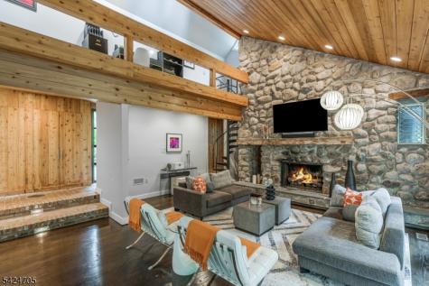 85 Crest Drive Bernardsville NJ 07924