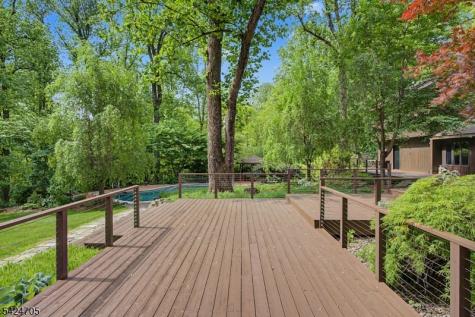 85 Crest Drive Bernardsville NJ 07924