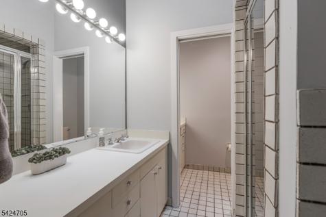 85 Crest Drive Bernardsville NJ 07924