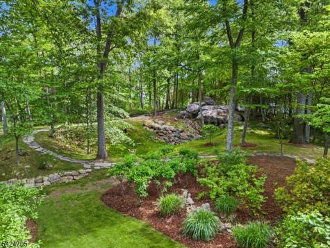 85 Crest Drive Bernardsville NJ 07924