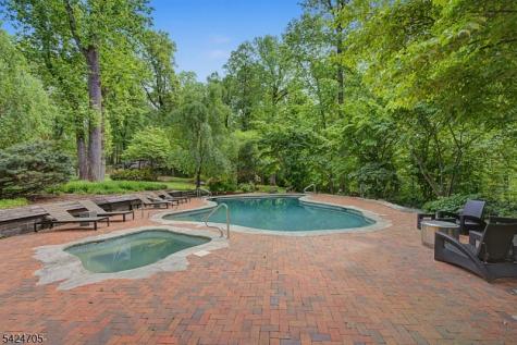 85 Crest Drive Bernardsville NJ 07924