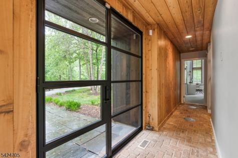 85 Crest Drive Bernardsville NJ 07924