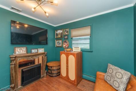 6 Ward Avenue Butler NJ 07405