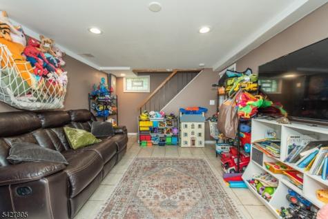 6 Ward Avenue Butler NJ 07405