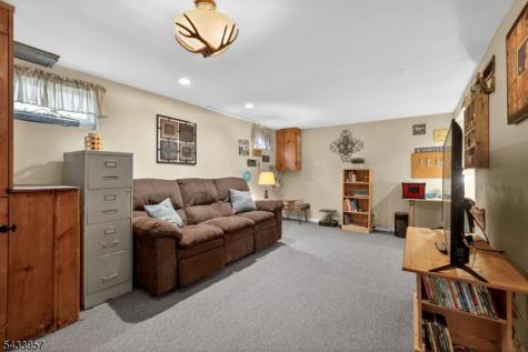 7 Spier Drive Livingston NJ 07039