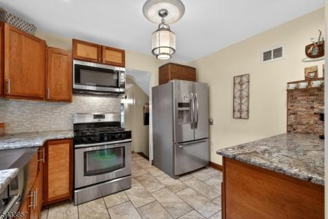 7 Spier Drive Livingston NJ 07039