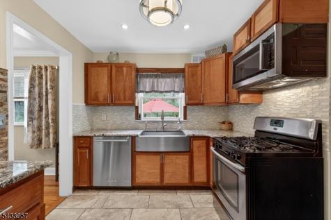 7 Spier Drive Livingston NJ 07039