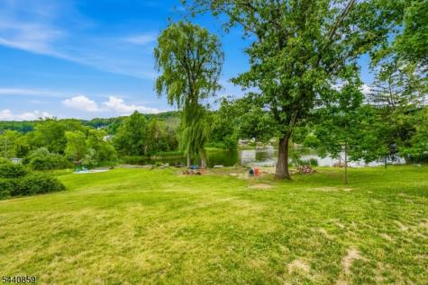 194 Decker Pond Road Green NJ 07821