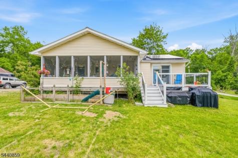 194 Decker Pond Road Green NJ 07821