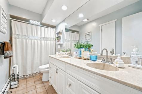 194 Decker Pond Road Green NJ 07821