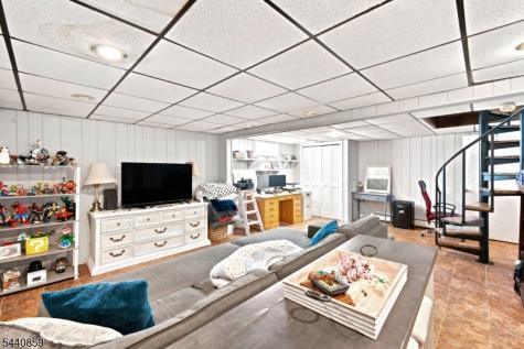 194 Decker Pond Road Green NJ 07821