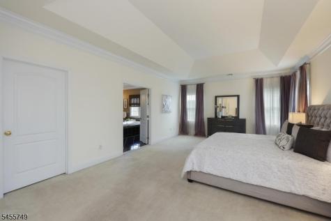 26 Drost Lane Hillsborough NJ 08844