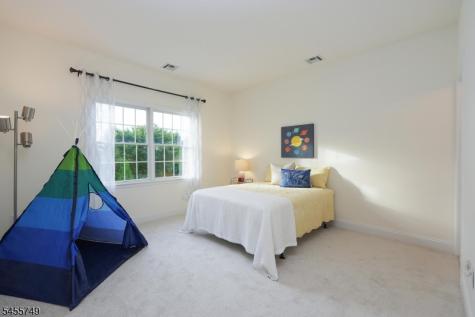 26 Drost Lane Hillsborough NJ 08844