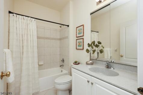 26 Drost Lane Hillsborough NJ 08844