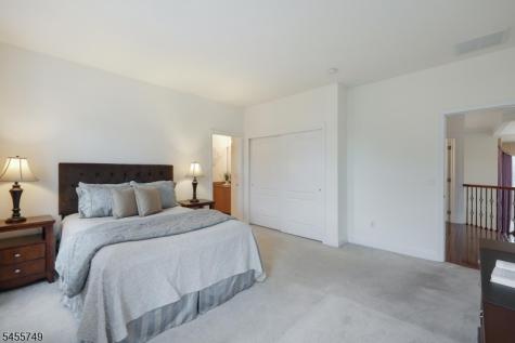 26 Drost Lane Hillsborough NJ 08844