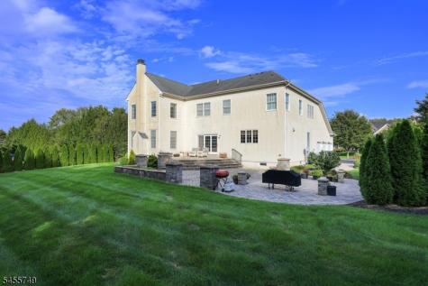 26 Drost Lane Hillsborough NJ 08844
