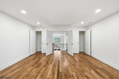 3 Coryell Court Raritan NJ 08822