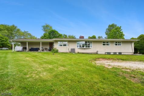 21 Wayside Lane Clinton NJ 08833
