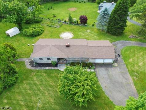 21 Wayside Lane Clinton NJ 08833