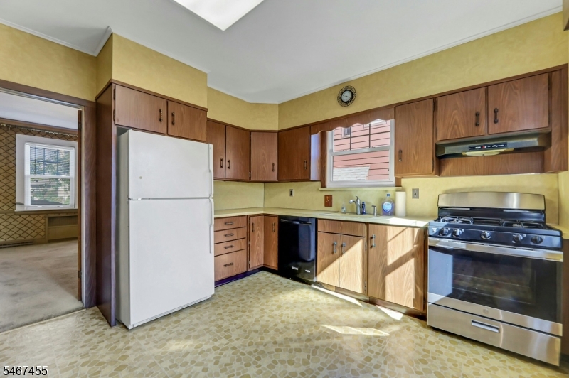 219 Shelley Avenue Elizabeth NJ 07208