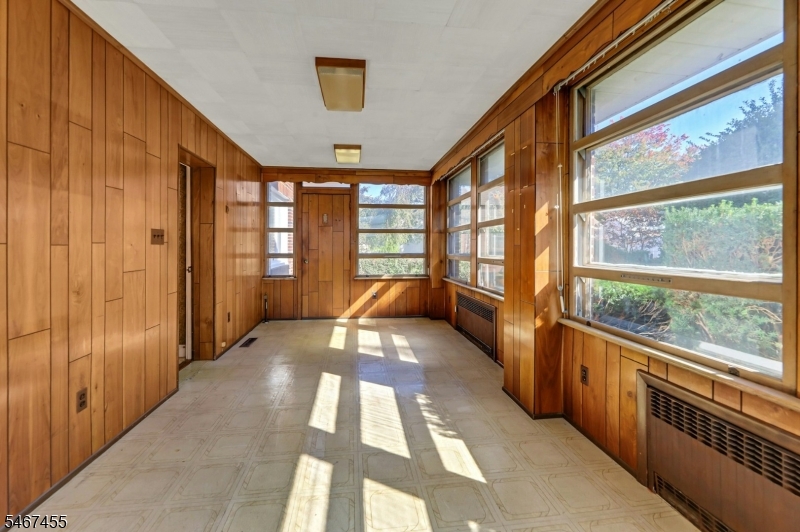219 Shelley Avenue Elizabeth NJ 07208