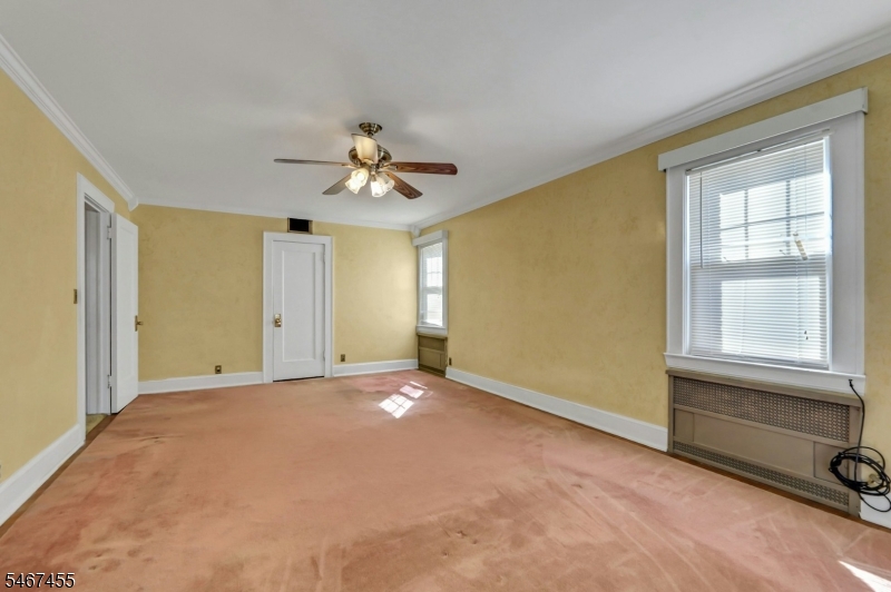 219 Shelley Avenue Elizabeth NJ 07208