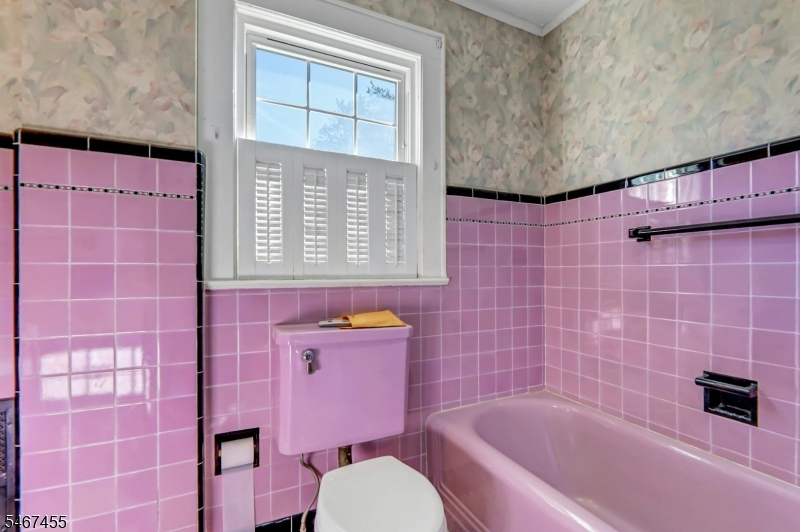 219 Shelley Avenue Elizabeth NJ 07208