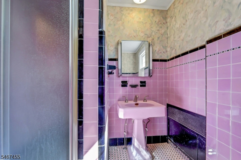 219 Shelley Avenue Elizabeth NJ 07208