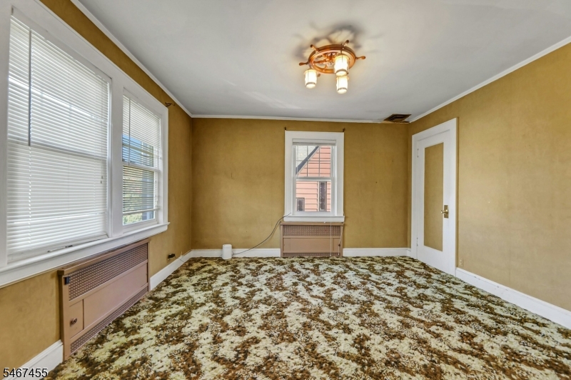 219 Shelley Avenue Elizabeth NJ 07208