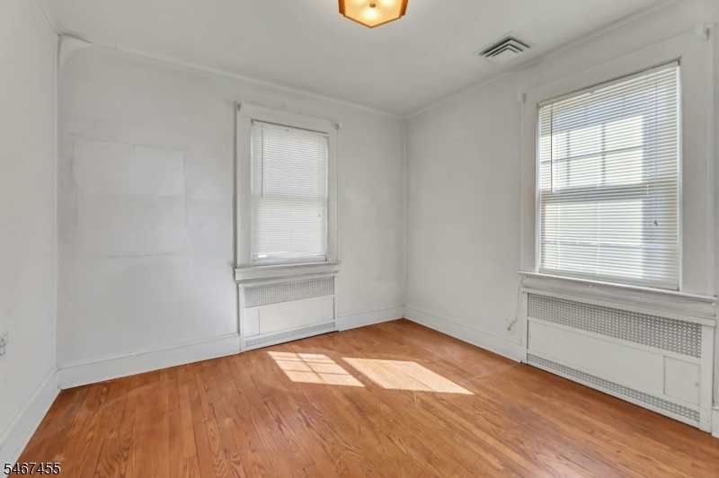 219 Shelley Avenue Elizabeth NJ 07208