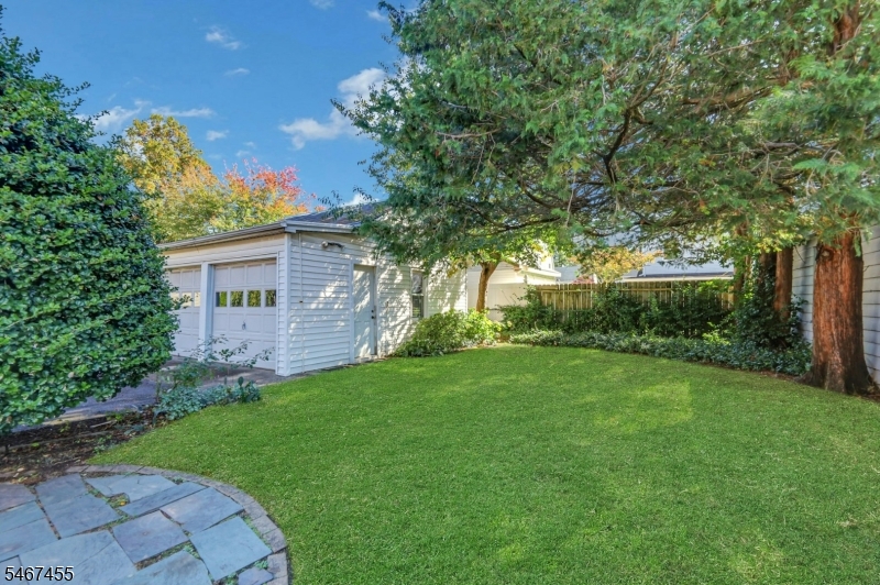 219 Shelley Avenue Elizabeth NJ 07208