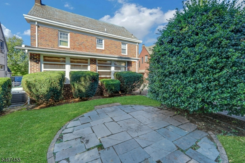 219 Shelley Avenue Elizabeth NJ 07208