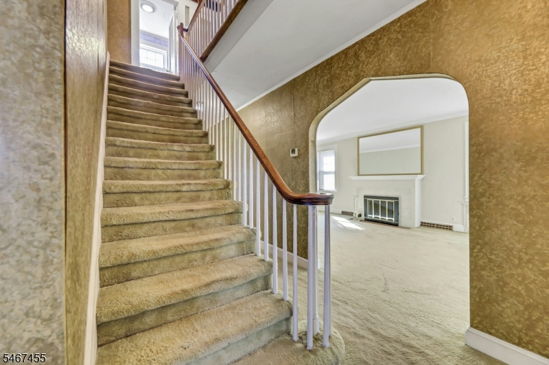 219 Shelley Avenue Elizabeth NJ 07208