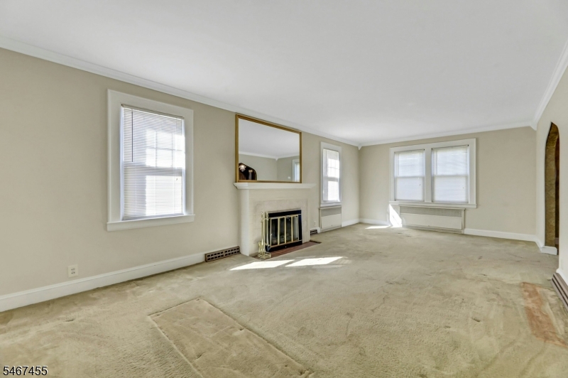 219 Shelley Avenue Elizabeth NJ 07208