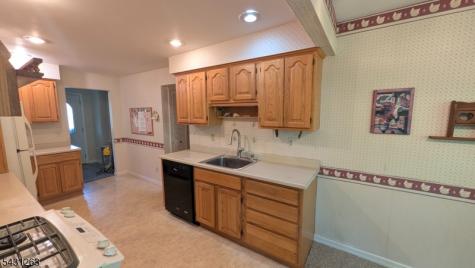 31 Cascade Way Butler NJ 07405