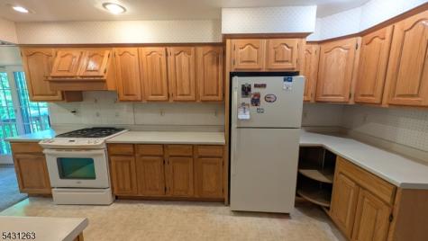 31 Cascade Way Butler NJ 07405