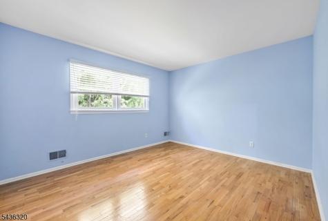 37 Wolfe Drive Wanaque NJ 07465