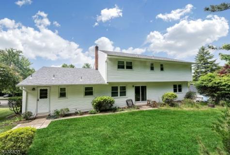 37 Wolfe Drive Wanaque NJ 07465